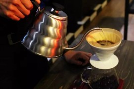 【技术贴】手冲咖啡实用技巧，深度浅度烘焙的咖啡萃取法